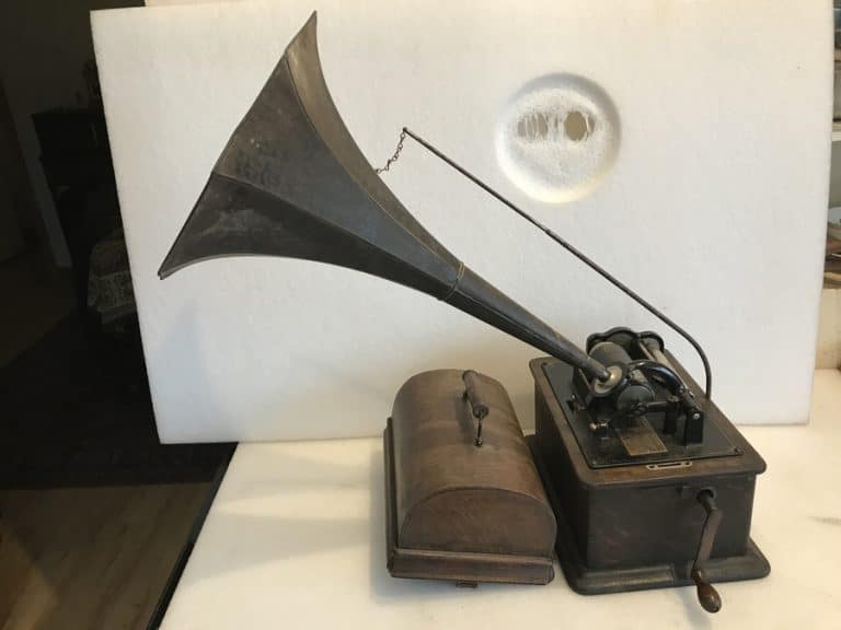 Edison Standard Home Phonograph and horn