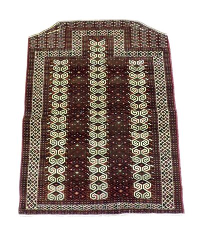 YAMUT KAPUNUK 135cm x 100cm Antique Rugs 3