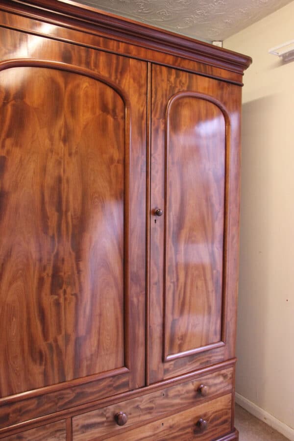 Antique Victorian Mahogany Triple Door Wardrobe - Image 4