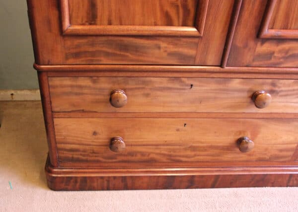 Antique Victorian Mahogany Triple Door Wardrobe - Image 5