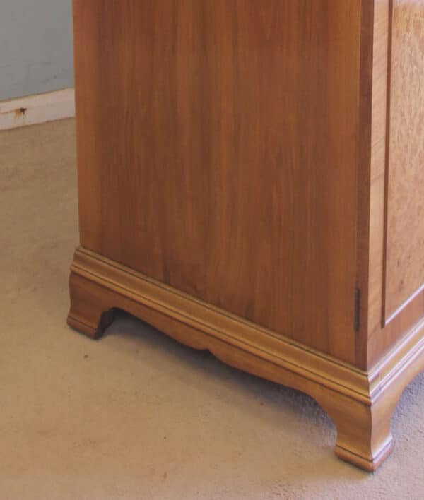 Antique Quality Burr Walnut Triple Wardrobe - Image 13