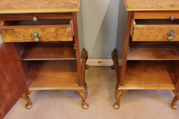 Antique Quality Pair of Burr Walnut Bedside Cabinets - Image 5