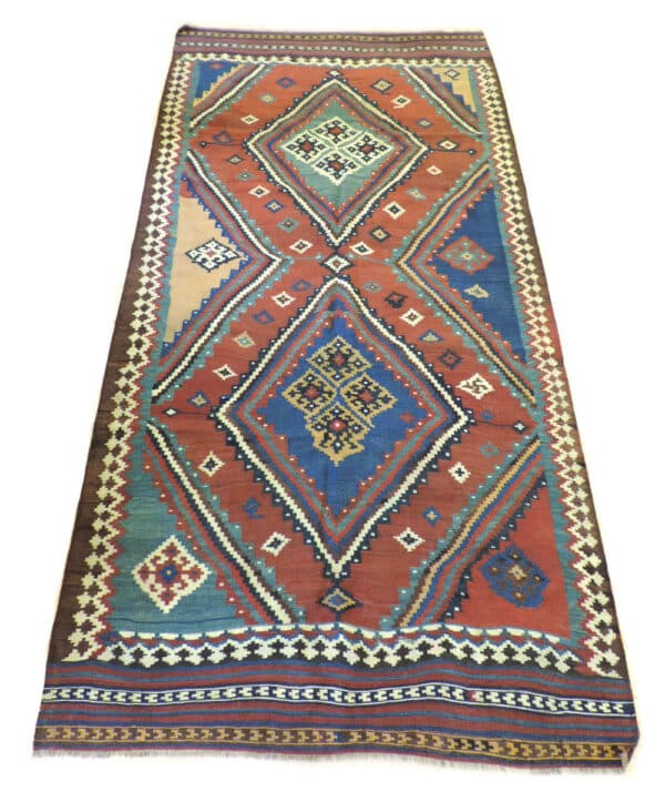 SHIRAZ 295cm x 152cm
