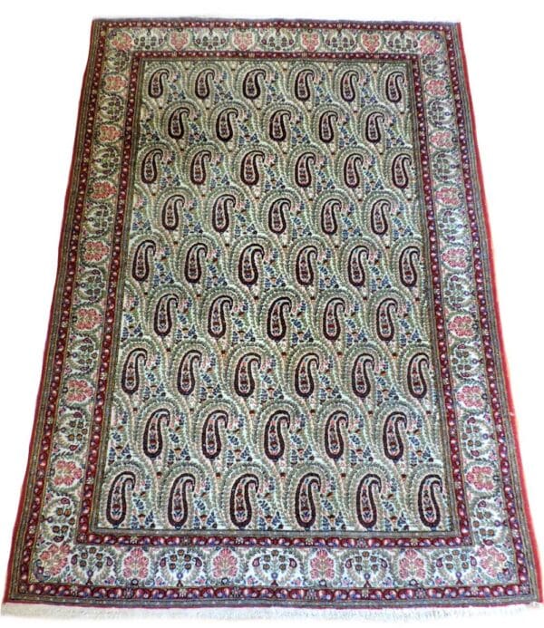 QOUM 207cm x 140cm