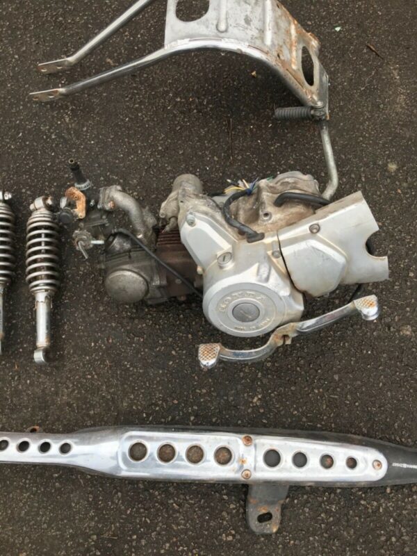 Honda C90 - Image 12