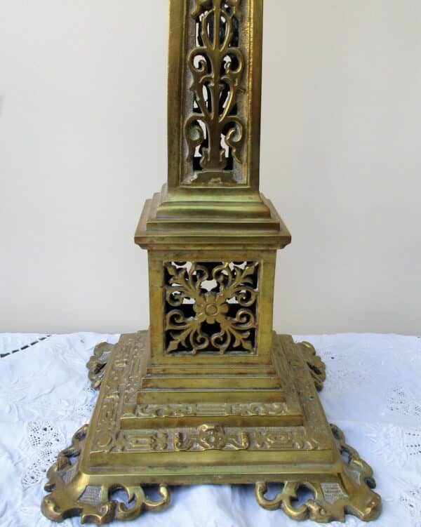 Antique Anglo – French “Belle Époque” Cast Brass Column Oil Lamp Anglo-French Antique Lighting 5