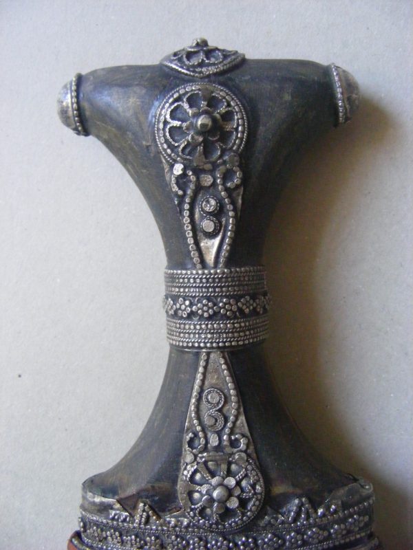 Beautiful silver Jambiya LARGE Wood Handle Steel Blade Omani Saudi Arabia - Image 3