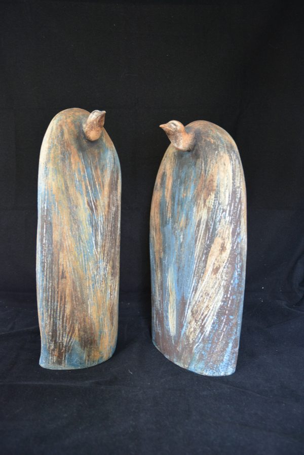 A pair of stylised Birds birds Antique Ceramics 3