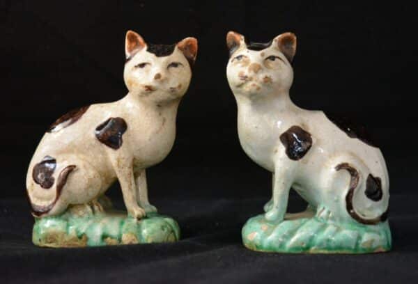 A pair of faience cats cats Antique Ceramics 3