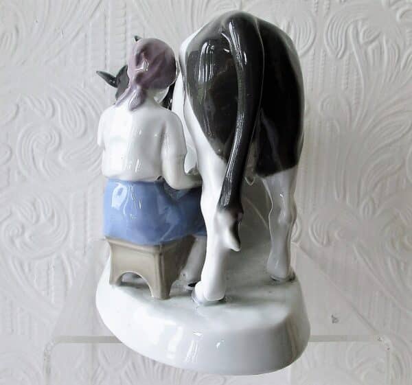 Vintage German Gräfenthal Porcelain “Milkmaid and Cow” Figurine continental Vintage 4
