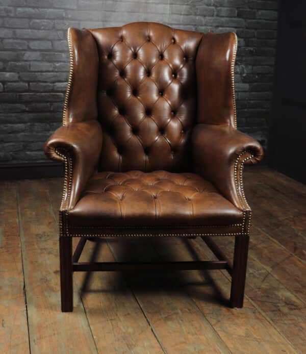 Georgian Style Brown Buttoned Leather Wing Chair - Image 3