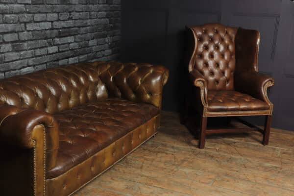 Georgian Style Brown Buttoned Leather Wing Chair Antique Chairs 17