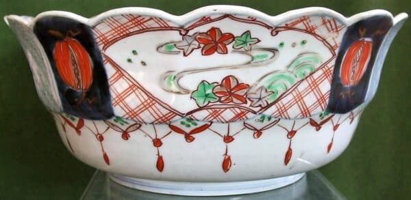 Antique Japanese Victorian Imari Scallop Edge Porcelain Bowl Antique Antique Ceramics 4