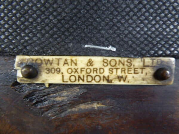 Pair of chairs by Cowtan and Sons - Image 9