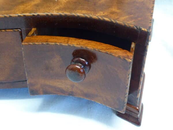 Mahogany toilet mirror circa 1810 - Image 5