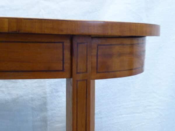 Satinwood occasional table circa 1830 satinwood Antique Tables 7