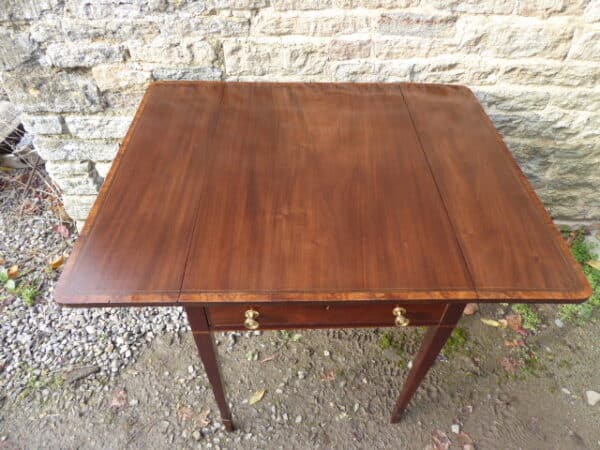 Georgian mahogany pembroke table circa 1810 Georgian Antique Tables 6