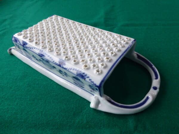 Rare ceramic grater grater Antique Ceramics 3