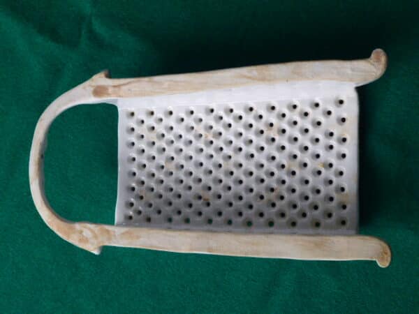 Rare ceramic grater grater Antique Ceramics 8