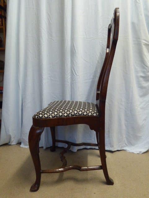 Dutch Queen Anne walnut chair circa 1720 queen anne Antique Chairs 8