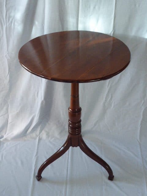 Solid yew tilt top tripod table circa 1820 Georgian Antique Tables 4