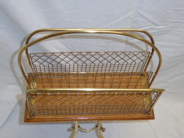 Victorian brass and oak revolving magazine rack - Image 3