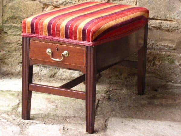 Georgian mahogany piano stool circa 1790