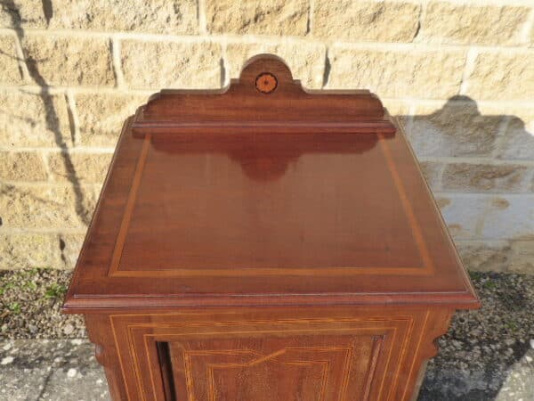 Victorian marquetry bedside cabinet - Image 5