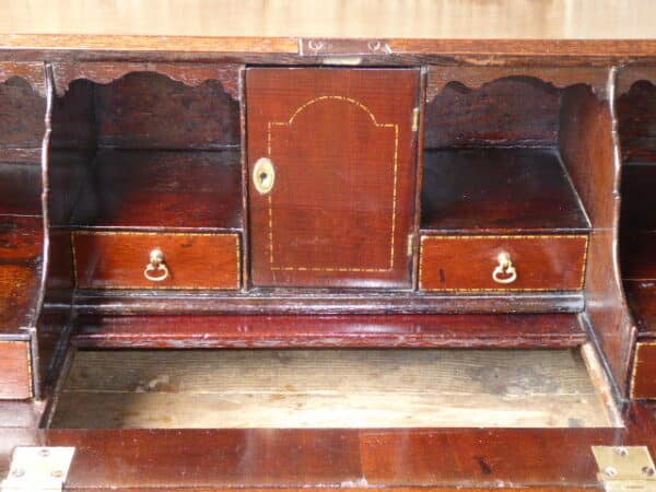 Fiddleback mahogany bureau – 19th century fiddleback mahogany Antique Bureau 6