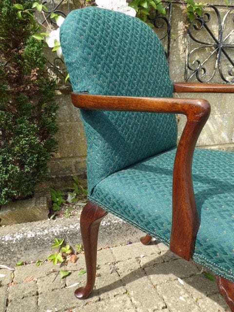 Pair of Victorian walnut armchairs circa 1870 armchairs Antique Chairs 8