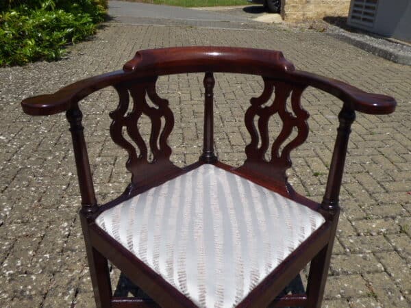 Mahogany corner chair circa 1780 corner chair Antique Chairs 8