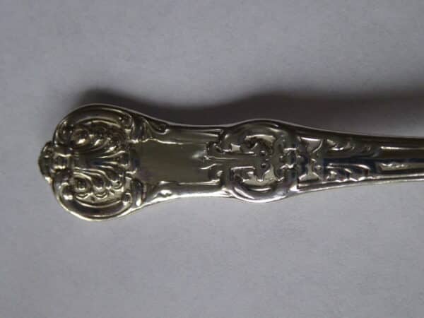 Pair of silver condiment spoons 1833 – Queens pattern condiment spoons Antique Silver 4