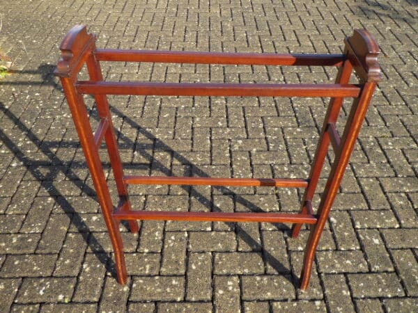 Edwardian mahogany inlaid towel rail - Image 4