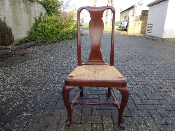 Queen Anne walnut chair chair Antique Chairs 3