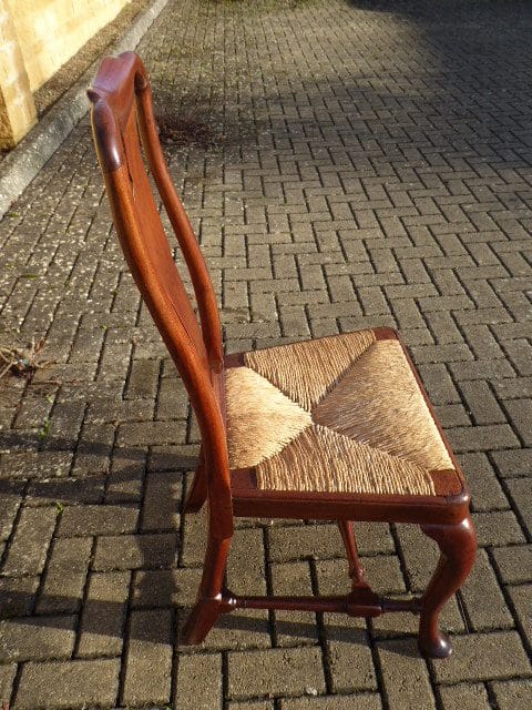 Queen Anne walnut chair chair Antique Chairs 5