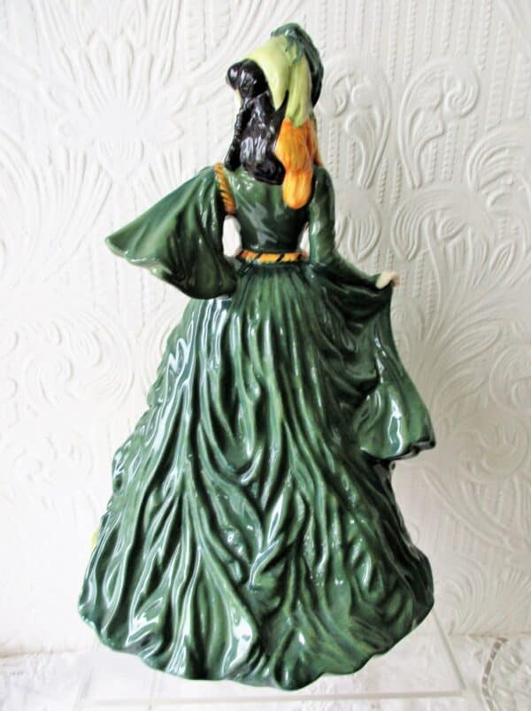 Royal Doulton English Porcelain Figurine ~ ” Scarlett O’Hara” ~ HN 4200 Figurine Vintage 5