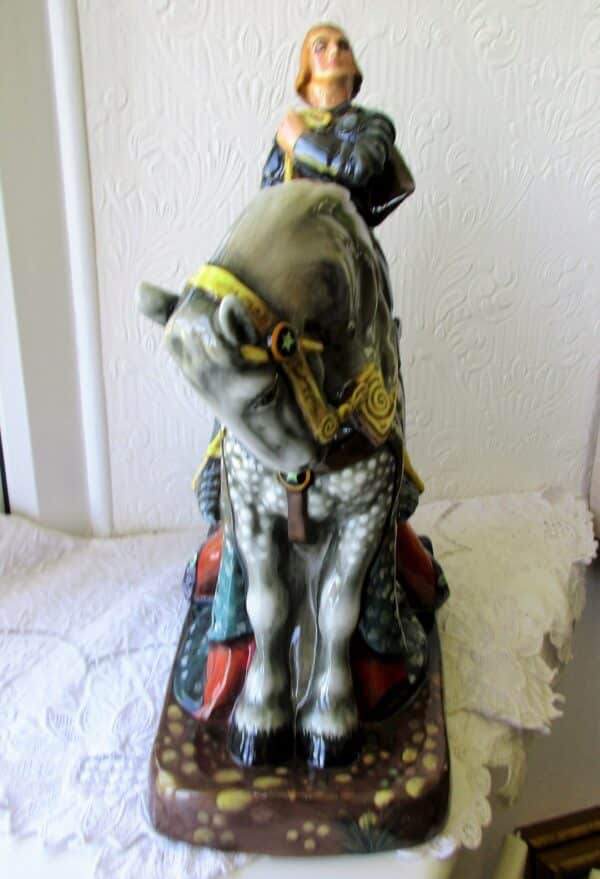 Royal Doulton English Character Figurine “St. George” ~ HN 2067 Porcelain Vintage 4