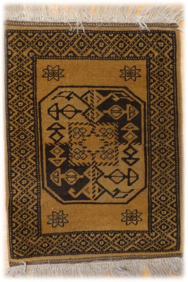 GOLDEN AFGHAN 73cm x 54cm