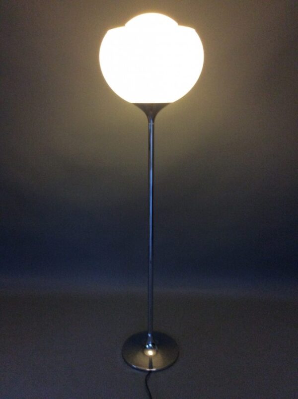 Guzzini 1960’s/1970’s Chrome & Acrylic Floor Lamp floor lamp Antique Lighting 9