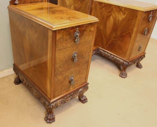 Superb Antique Burr Walnut Triple Mirror Dressing Table. - Image 7