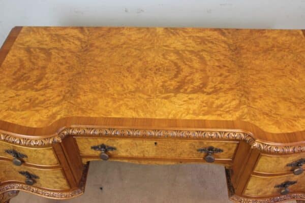 Antique Serpentine Shaped Burr Walnut Side Table Antique Antique Tables 12