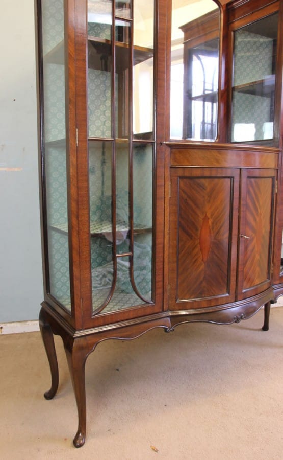 Antique Quality Shaped Mahogany Mirror Back Display Cabinet Antique Antique Cabinets 7