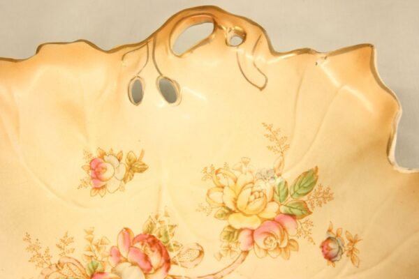 Antique Leaf Shape Crown Devon Serving Dish - Image 4