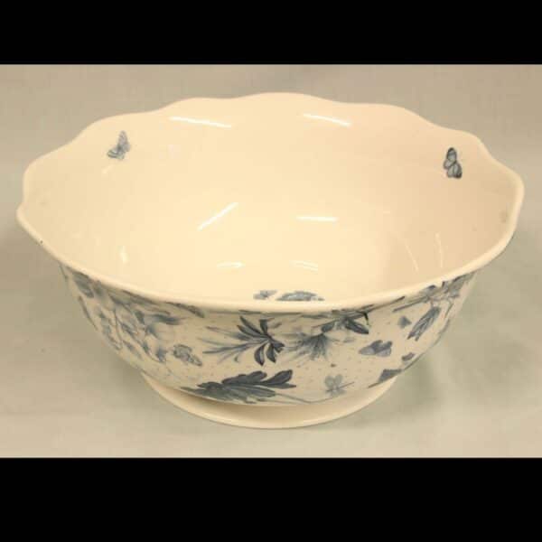 Antique Style Blue & White Bowl.