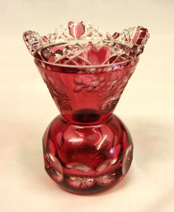 A Pretty Pair of Heavy Cut Glass Ruby Vases cut glass Antique Vases 8