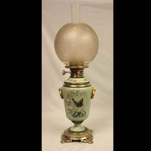 Antique Victorian Vase Oil Lamp