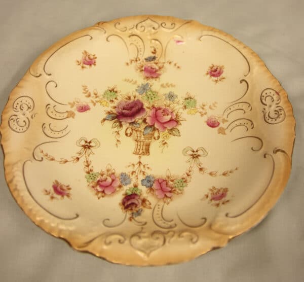 Antique Crown Devon Draining Bowl - Image 4