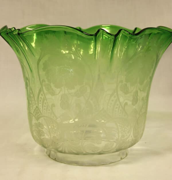 Antique Victorian Green Glass Oil Lamp & Original Frilled Green Shade Antique Antique Lighting 8