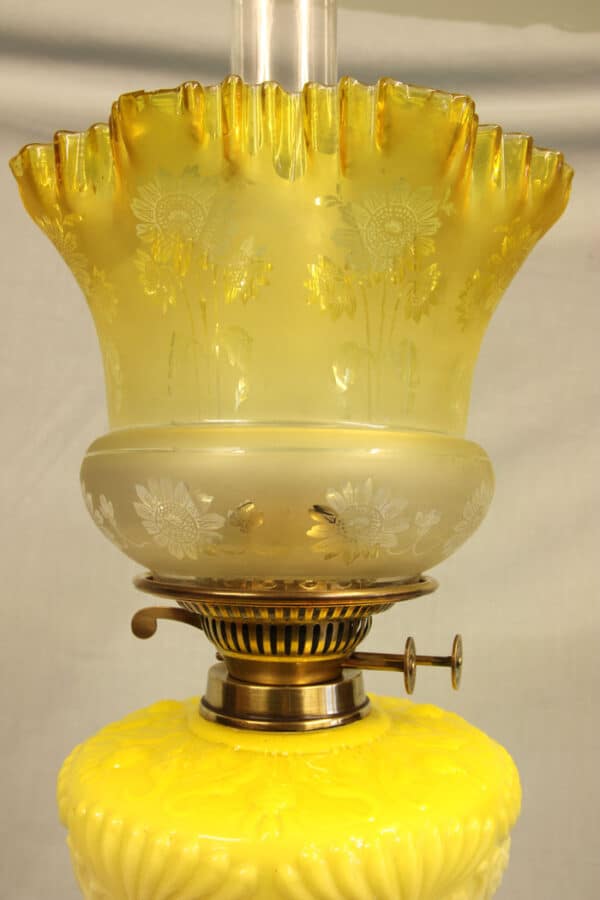 Antique Victorian Yellow Glass Oil Lamp - Image 2