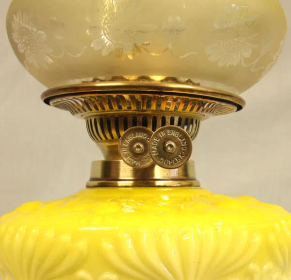 Antique Victorian Yellow Glass Oil Lamp Antique Antique Lighting 8